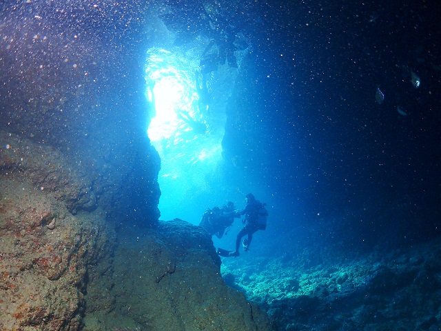 青の洞窟　ダイビング